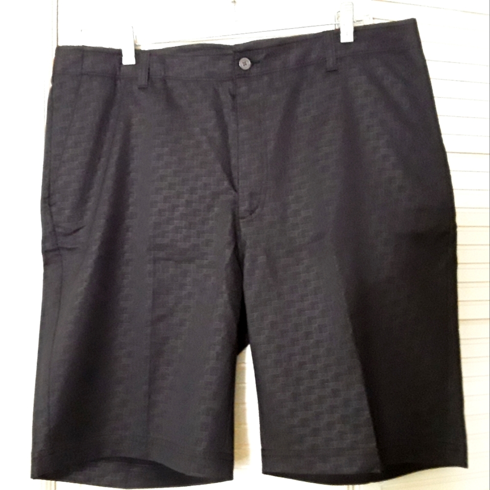Pebble Beach DRY-LUXE black patterned shorts
